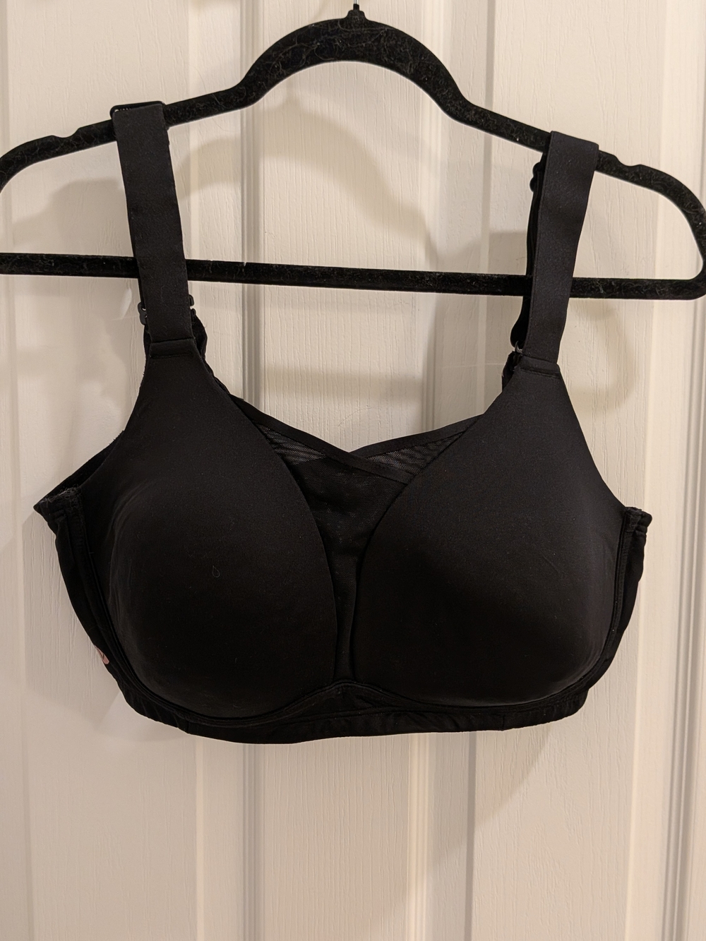 Livi Active Black Sports Bra - 38DD/E
